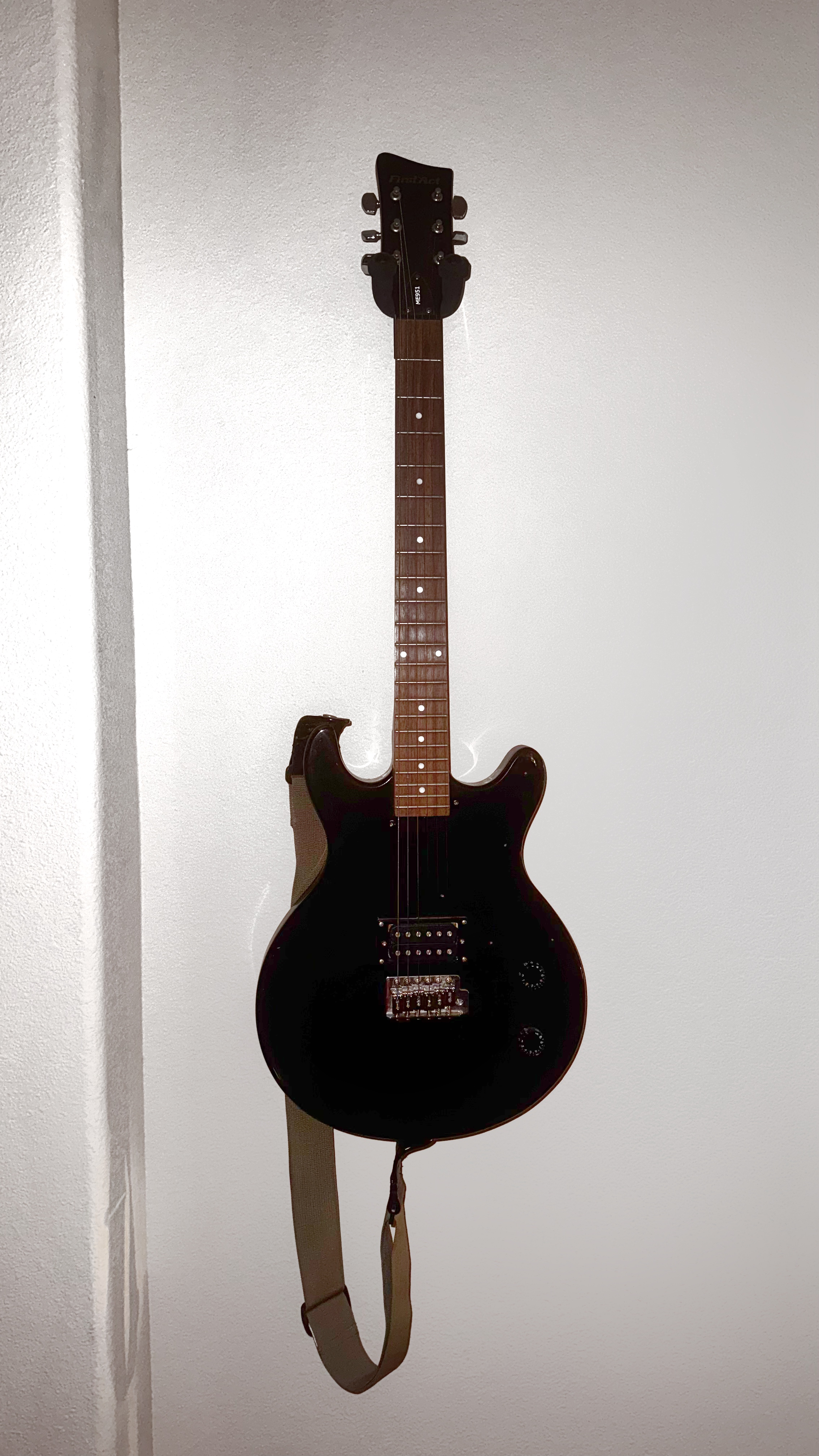 electric guitar